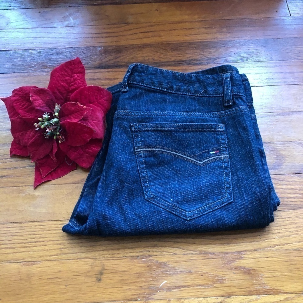Tommy Hilfiger dark Wash Straight legs women’s jeans size 8